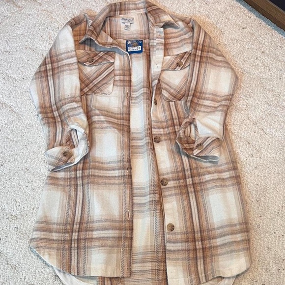 Arizona Jean Co. cream and tan flannel - Picture 2 of 7